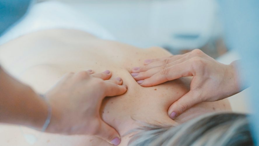 Quels sont les bienfaits du massage ayurvédique ?