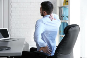 mal de dos au bureau